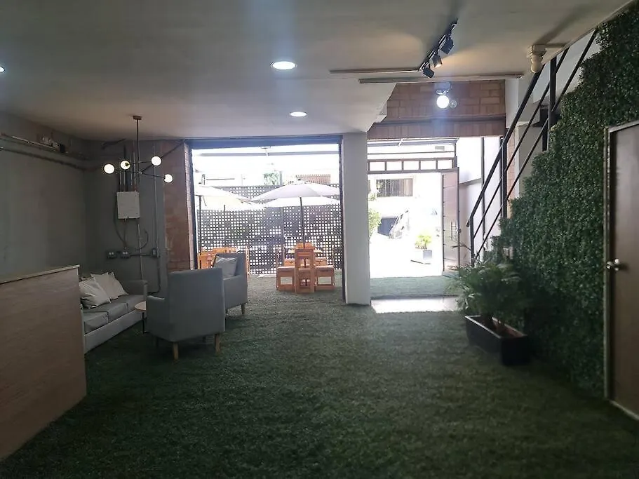 Rg33 Apartasuites 1 Hab 2E Medellín Appartamento